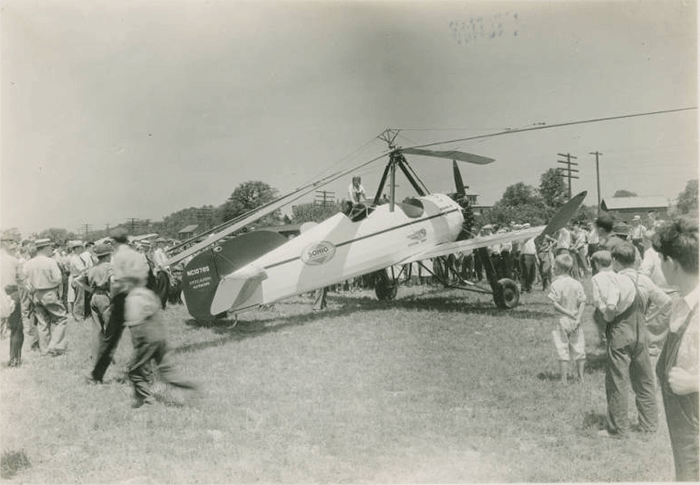 Blanche Noyes Entering the Pitcairn Autogiro NC10785, Ca. 1930s (Source: OGC)